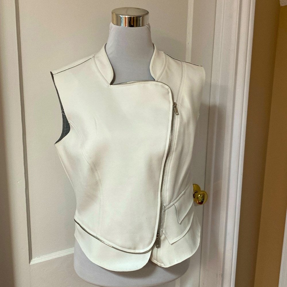 BIBA vest. UK 14 size